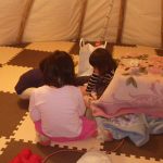 ティピー〈インディアンテント〉内